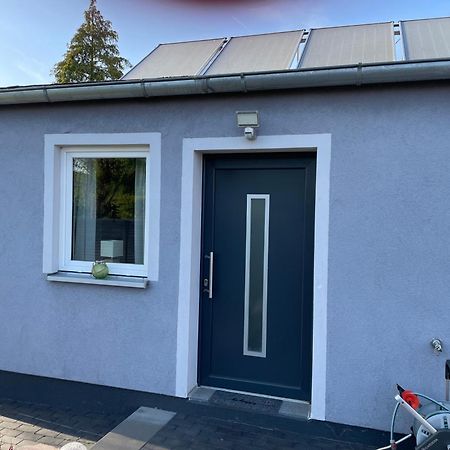 Ferienwohnung Mit Fussbodenheizung Nahe Messe, Gratis Parkplatz Und Abstellplatz E - Bike Hannover Exterior photo